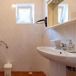 1 Bedroom Lovely In Mandre