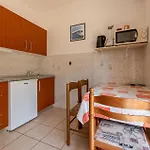 Apartment 1 Bedroom Lovely In Mandre