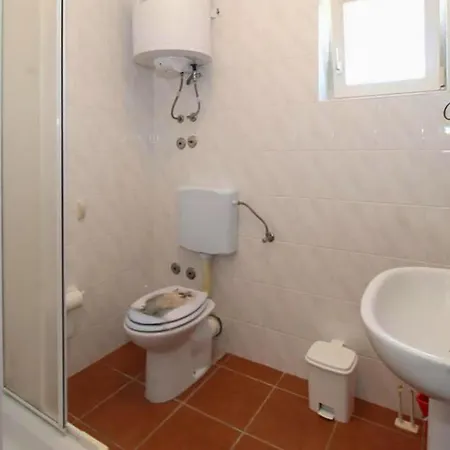 Awesome In With House Sea View Apartment Mandre