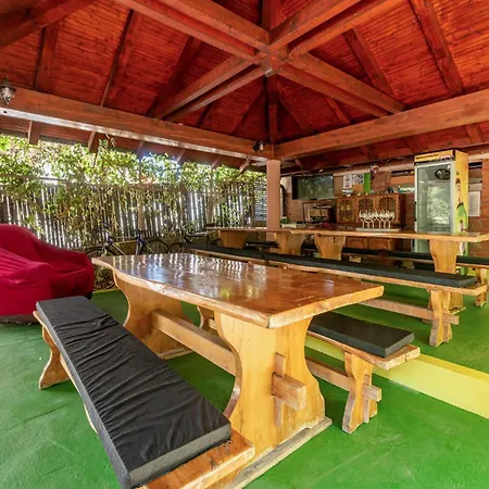 דירה 1 Bedroom Lovely In