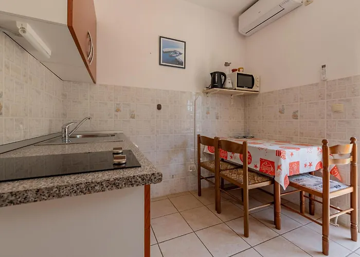 Beautiful In With Wifi Мандре